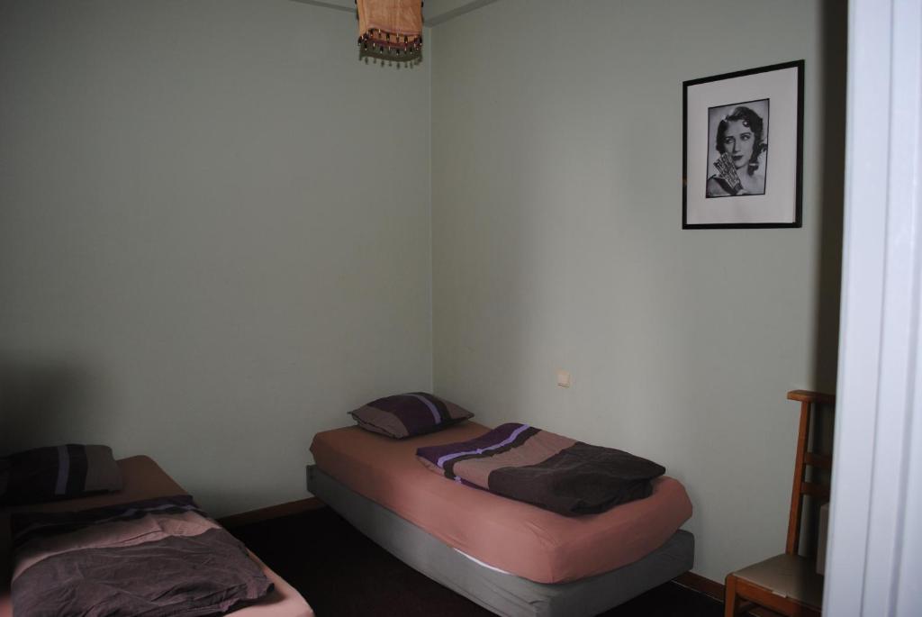 Charlie Rockets Youth Hostel Brügge Zimmer foto